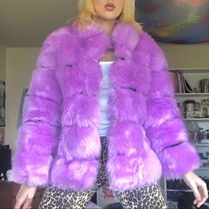 bright purple faux fur coat 💜
